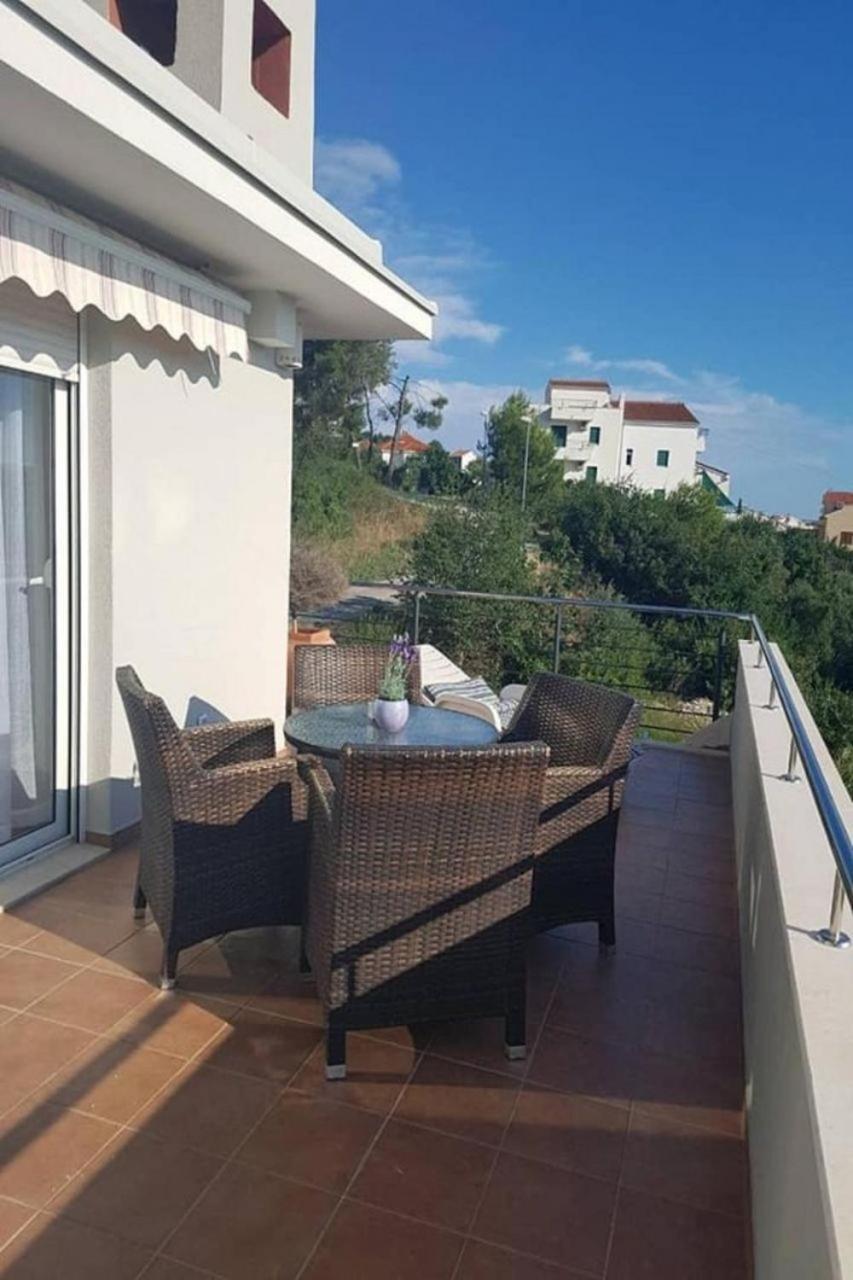 Apartments Javi - Free Private Parking Trogir Exterior foto